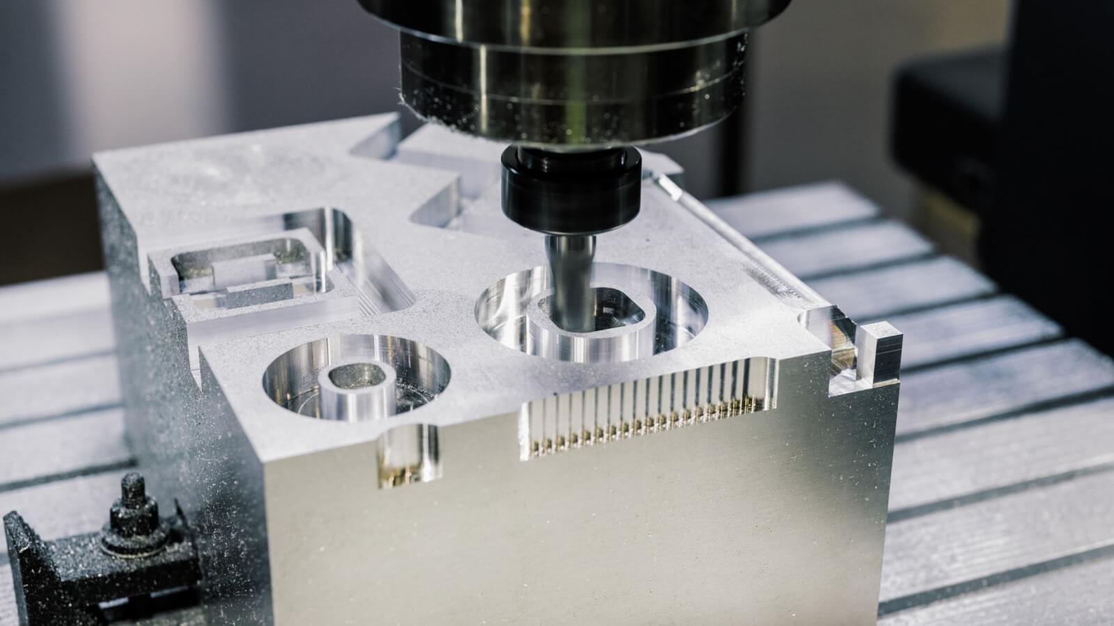 Industrial Applications of CNC Milling Tools
