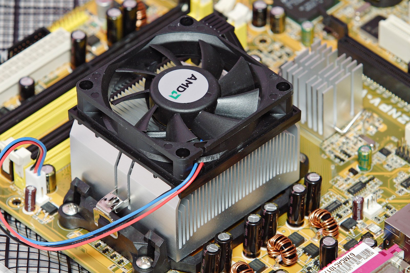 Heat Sinks in Computers