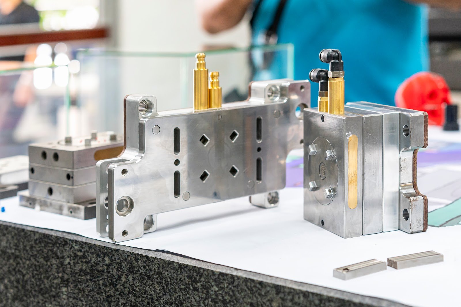 Difference Between Hard and Soft Injection Mold Tooling