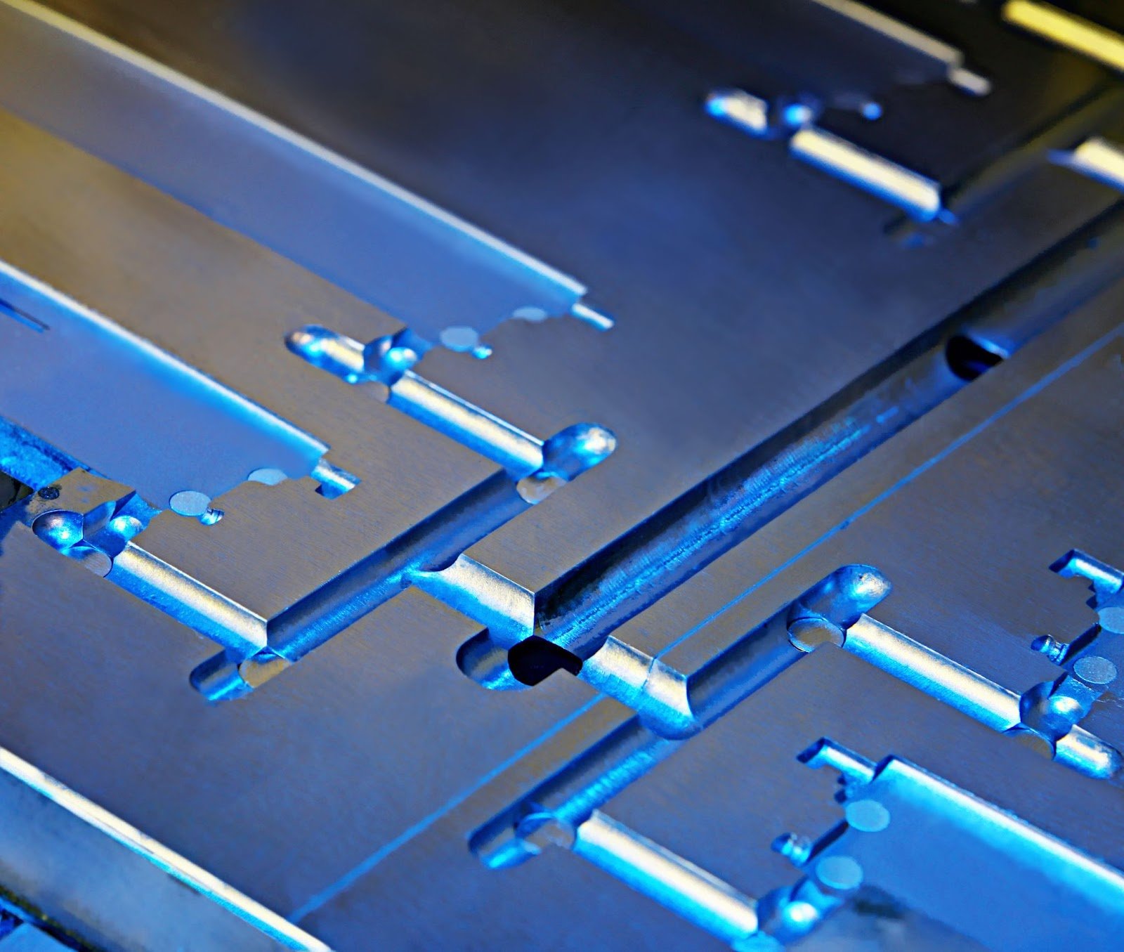 Overview of Injection Mold Cooling Systems