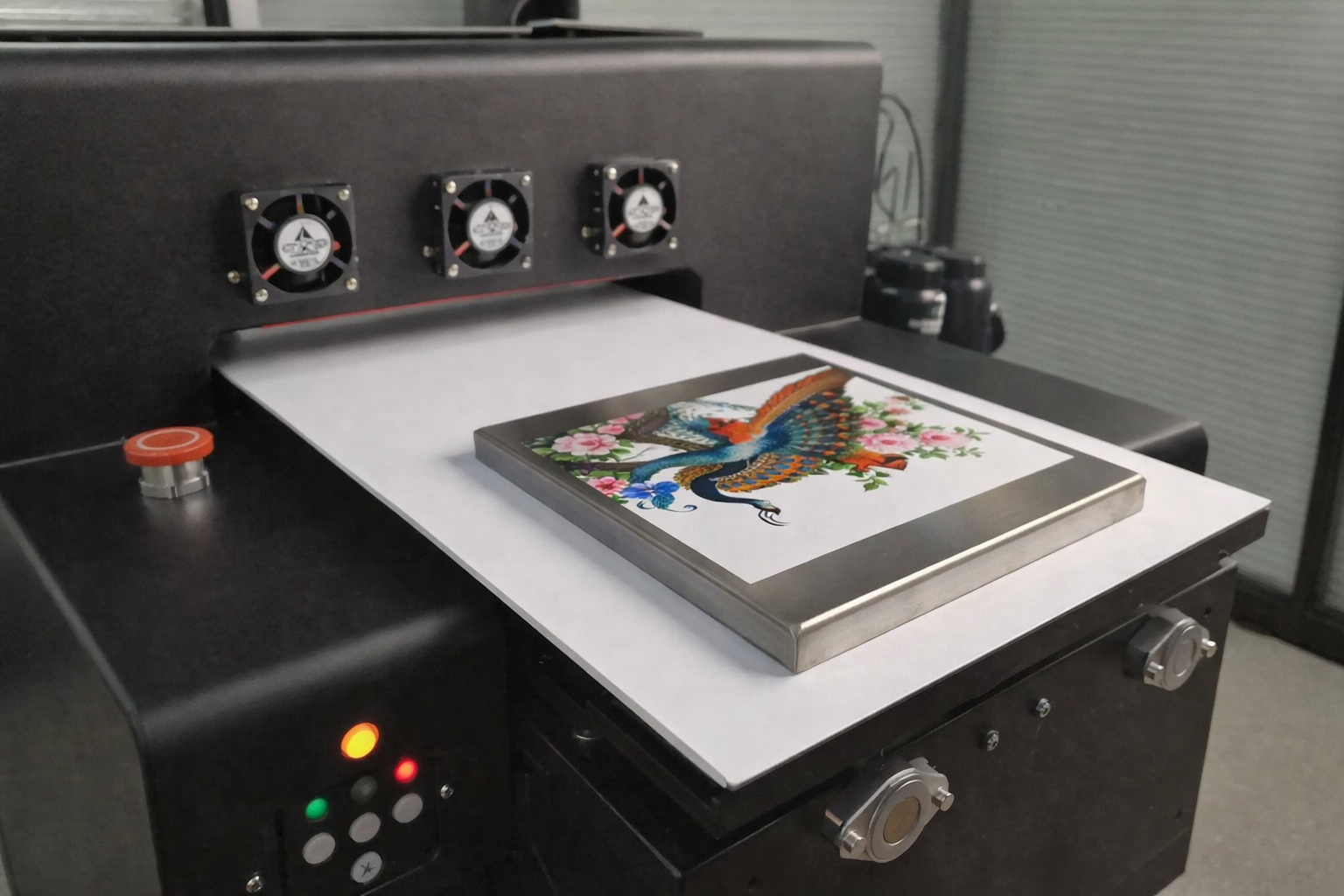 طباعة بالأشعة فوق البنفسجية على المعدن